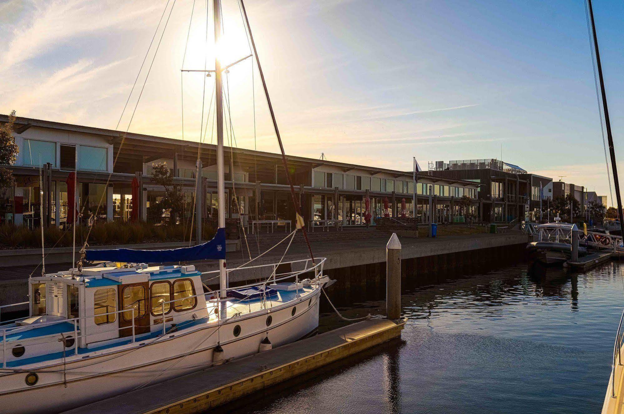 Point Lonsdale Holiday Apartments (Adults Only) Queenscliff Dış mekan fotoğraf