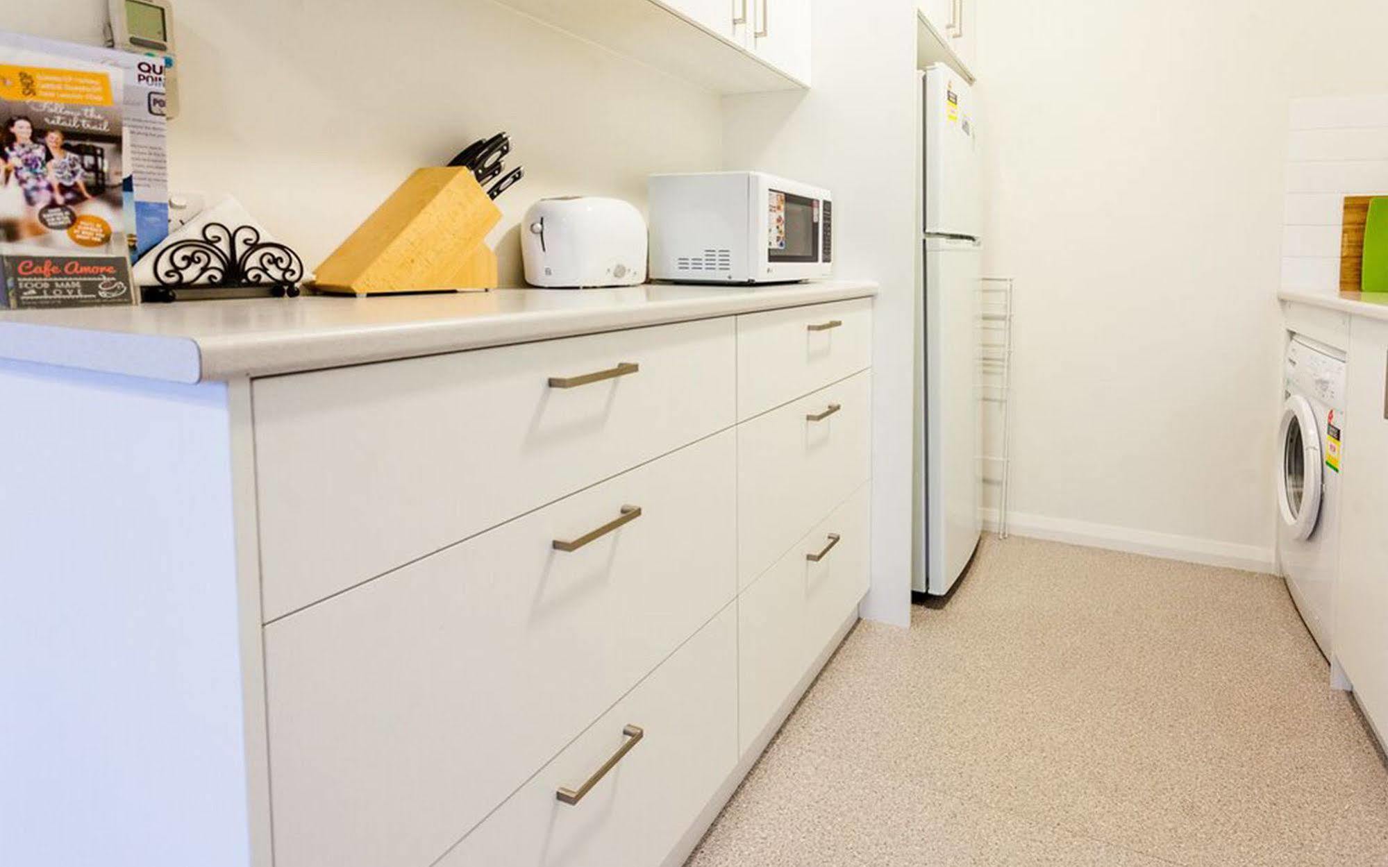 Point Lonsdale Holiday Apartments (Adults Only) Queenscliff Dış mekan fotoğraf